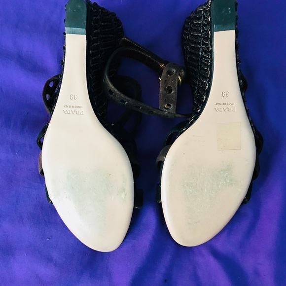 Authentic Prada wedges like new - Picture 5 of 5